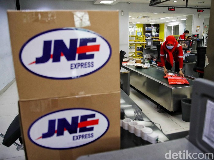 Cilacap to Tangerang: Fast Shipping with Logistik Express 2026